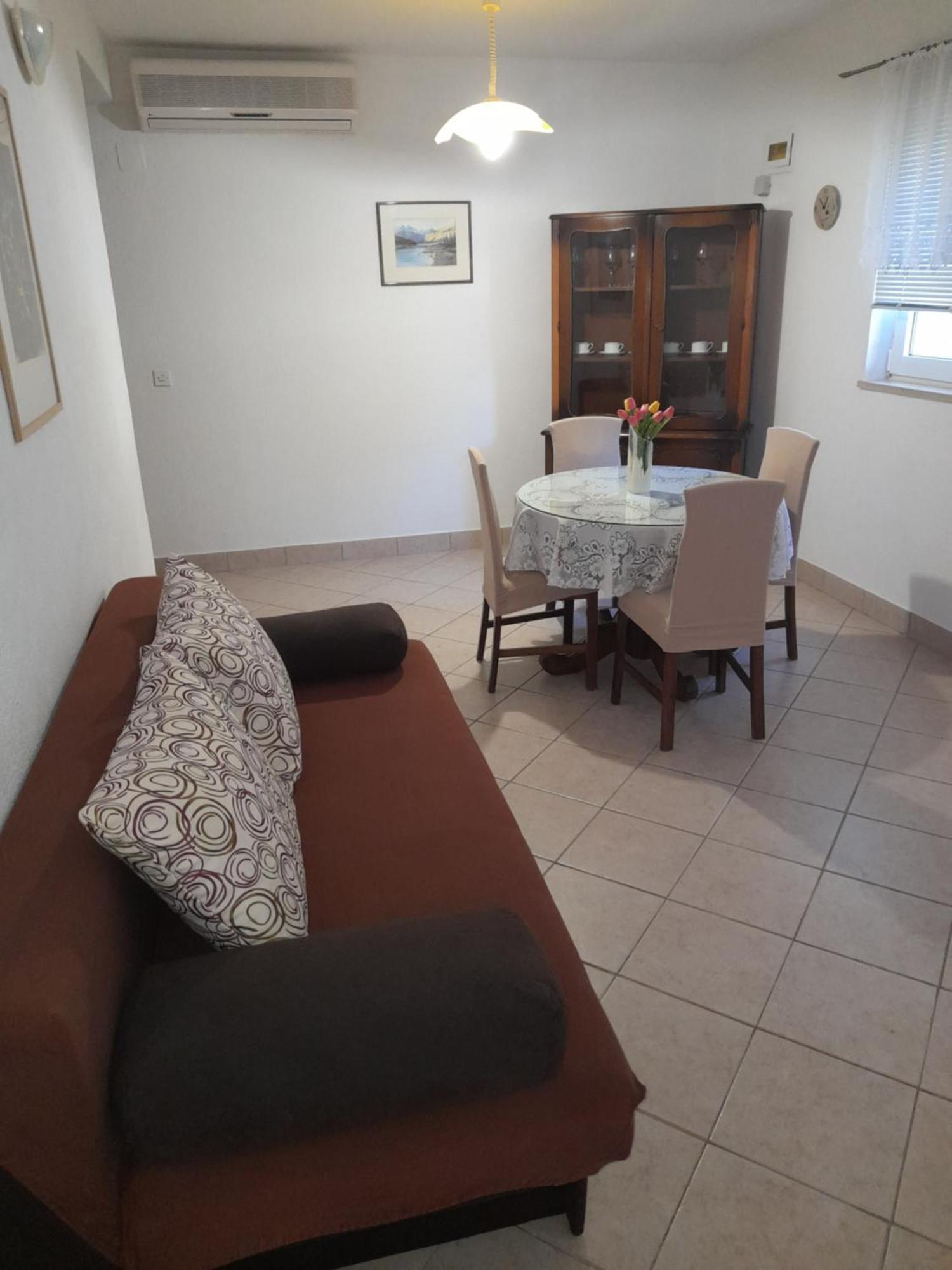 Apartments Nives Supetar Exterior photo